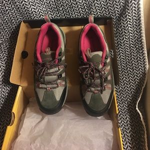 Women’s Athletic Shoes